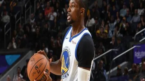 热议度高达50，流言榜记者分析：詹姆斯有望入选最佳一阵